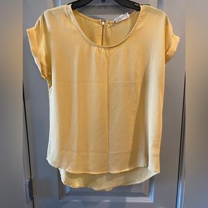 Yellow casual or office top!